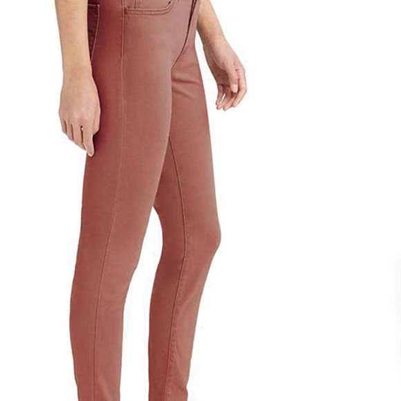 NWT Levi’s 720 High Rise Super Skinny Hypersoft Pants - Picture 8 of 8